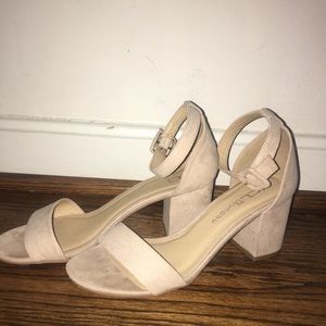 Strap summer heel